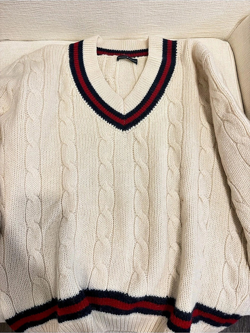Brandy Melville Nicole V-Neck Cable Knit Sweater Cream & Black